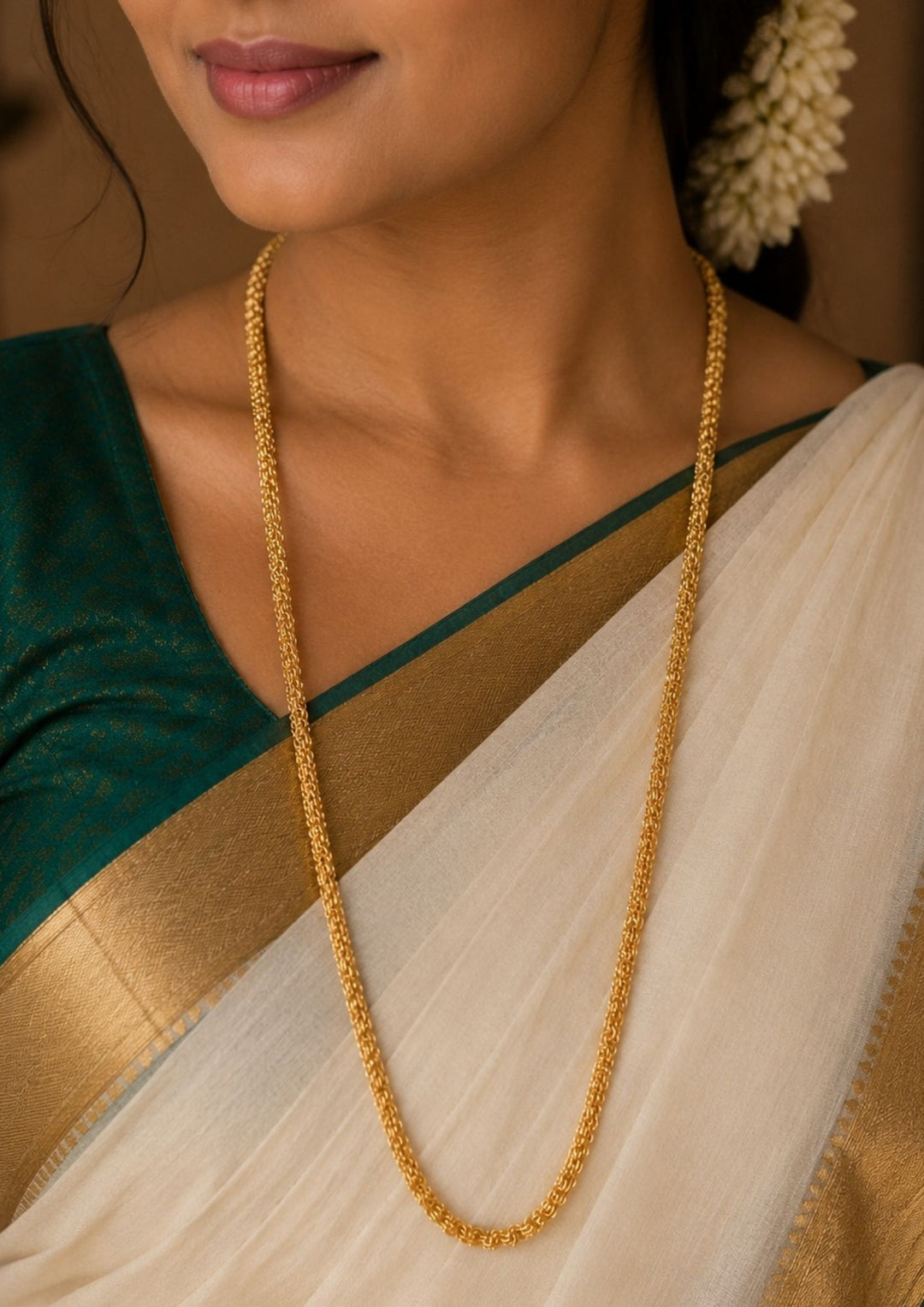 South Indian Woman wearing a 18k gold plated thali chain design in pattern of double chain twisted model perfect for dailywear, festivals