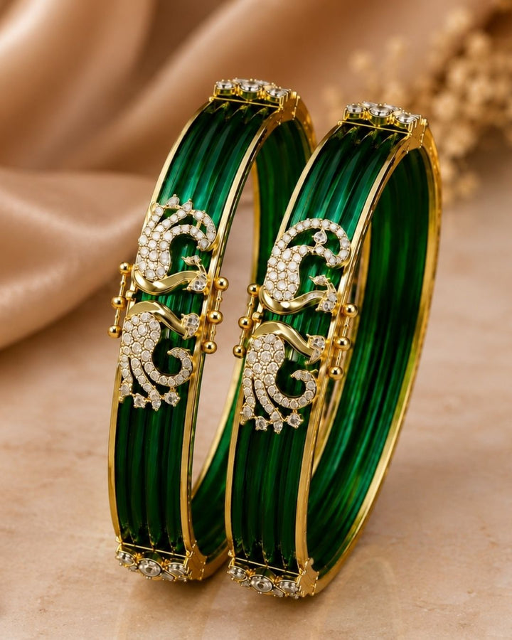 Stylish green diamond finish changeable bangles featuring an elegant peacock design with gold detailing and sparkling stone accents. Perfect for traditional outfits, festive occasions, weddings, and daily ethnic wear.