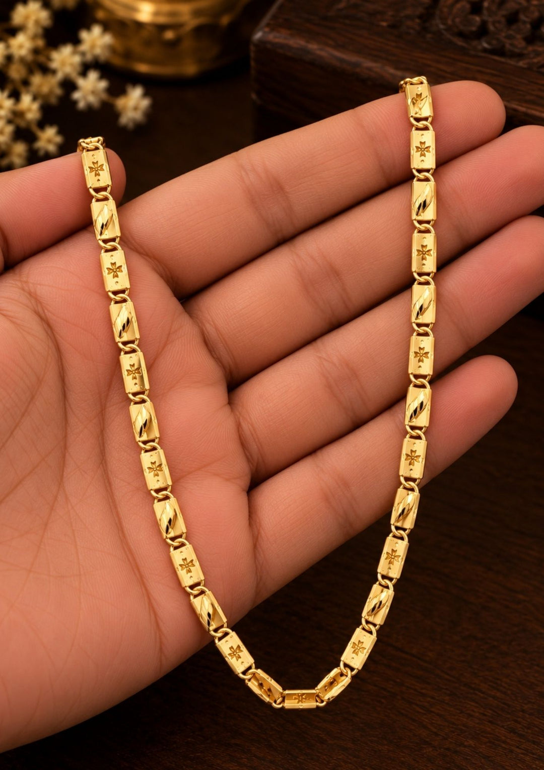 Premium gold plated men’s chain with detailed floral engraved links and a refined polished finish, suitable for everyday wear, festive occasions, parties, special events, and gifting.