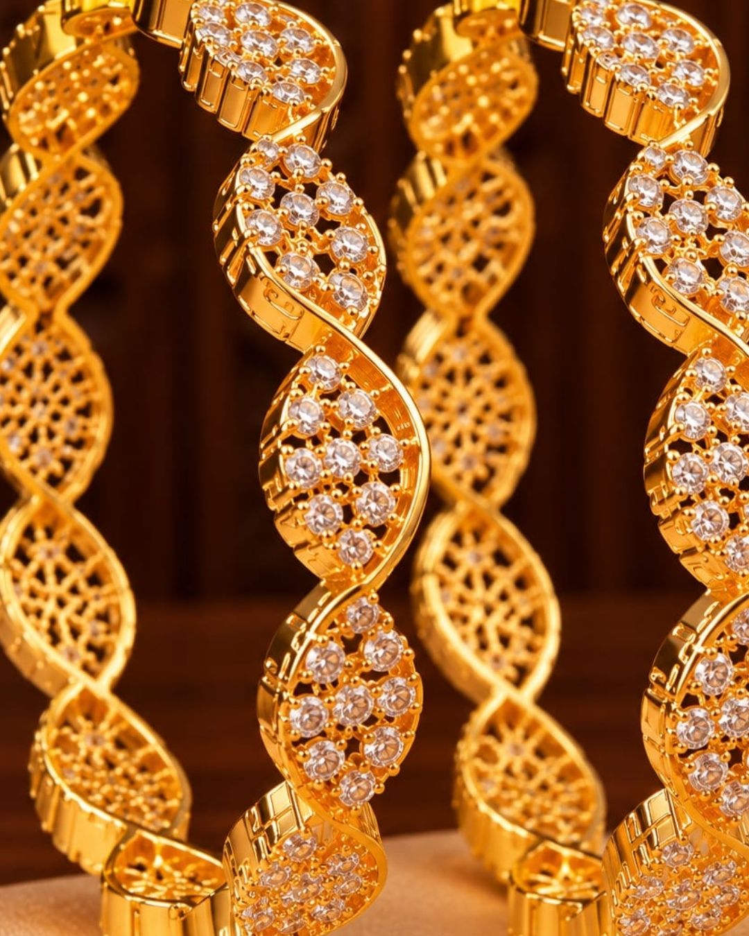 Zircon Diamond Gold Plated Leaf Pattern Bangles