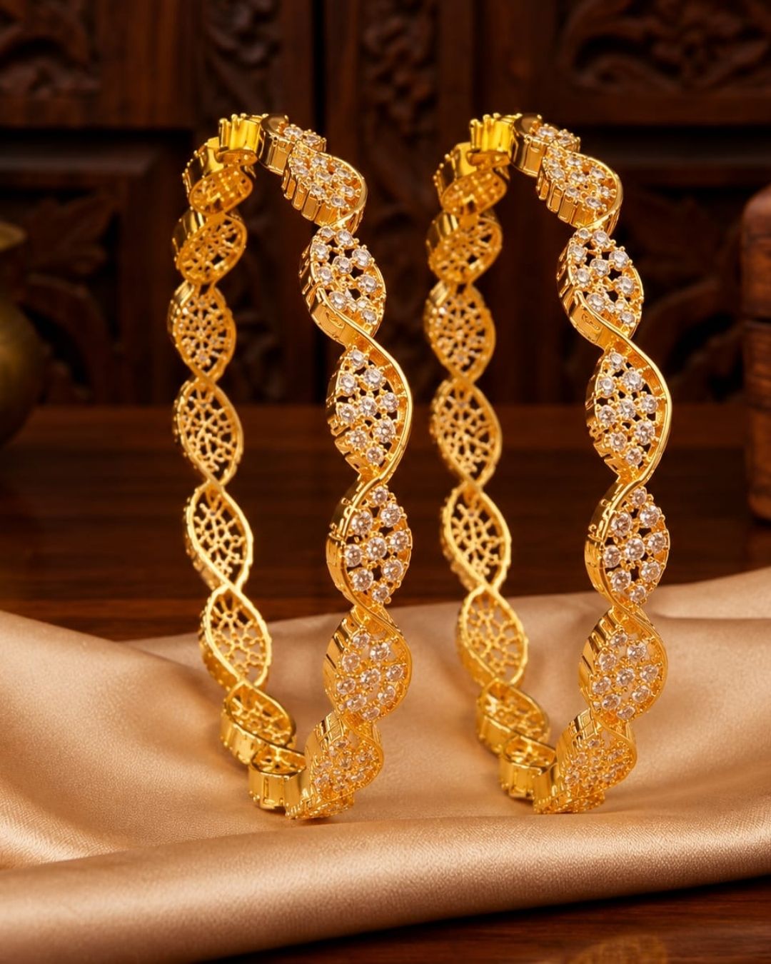 Zircon Diamond Gold Plated Leaf Pattern Bangles