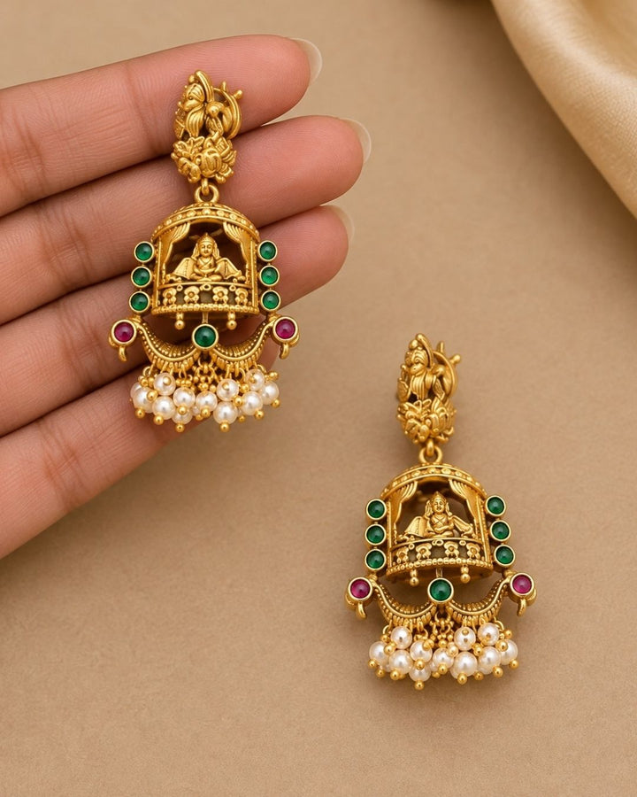Kundan &amp; pearl Temple Lakshmi Necklace Set