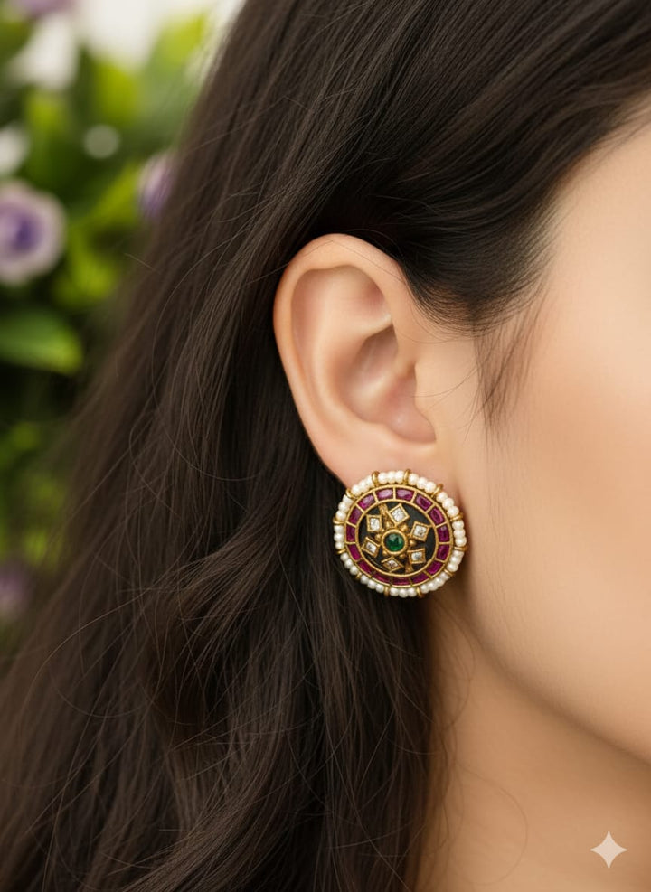 Kundan Gold Plated Studs s70054