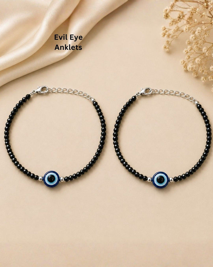 Trendy set of two women&