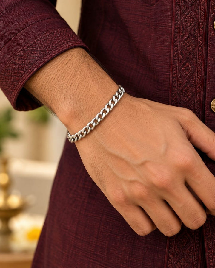 Silver Plated Men’s Bracelet with Classic Cuban Link Design