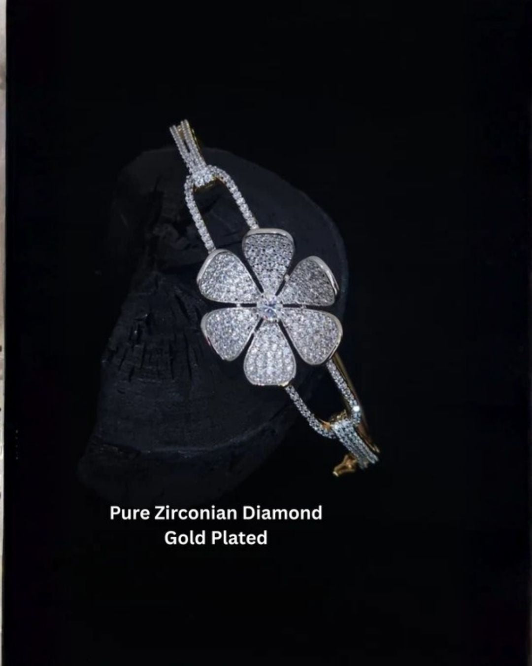 Pure Zirconian Diamond Openable Flower Bracelet (Kada)