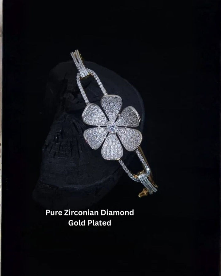 Pure Zirconian Diamond Openable Flower Bracelet (Kada)