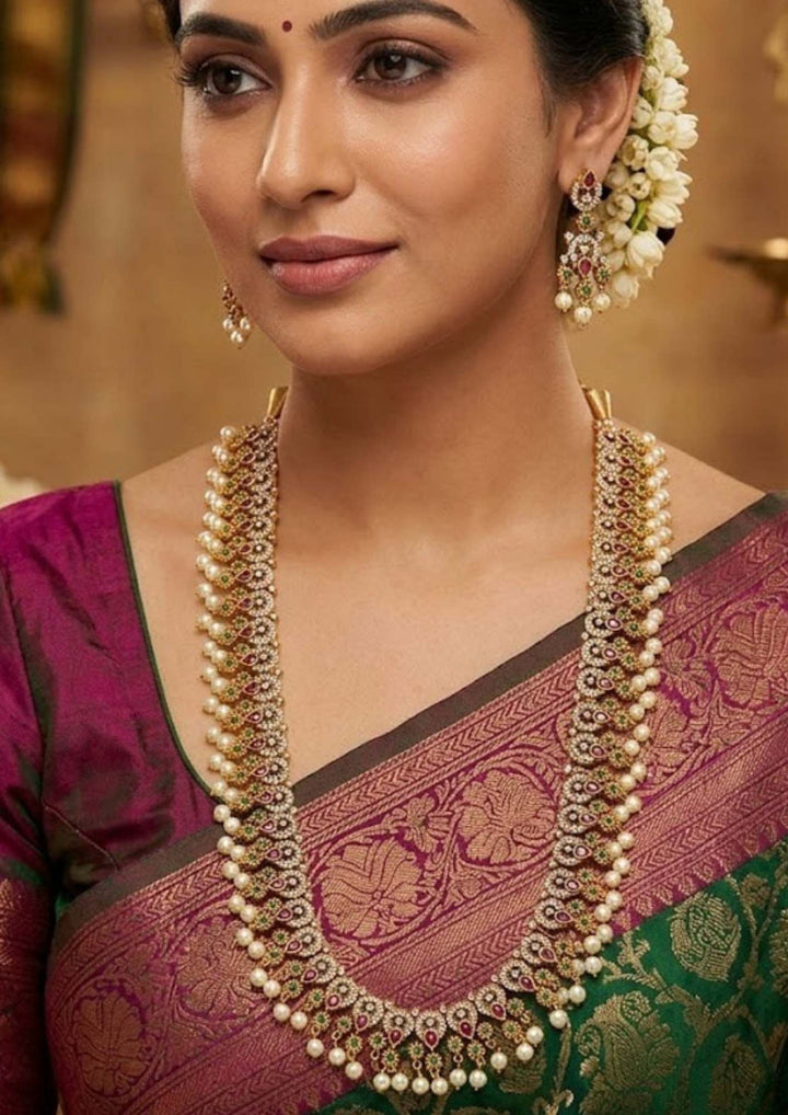 Zircon Diamond Gold Plated Pearl Drop Necklace with Earrings Model Image