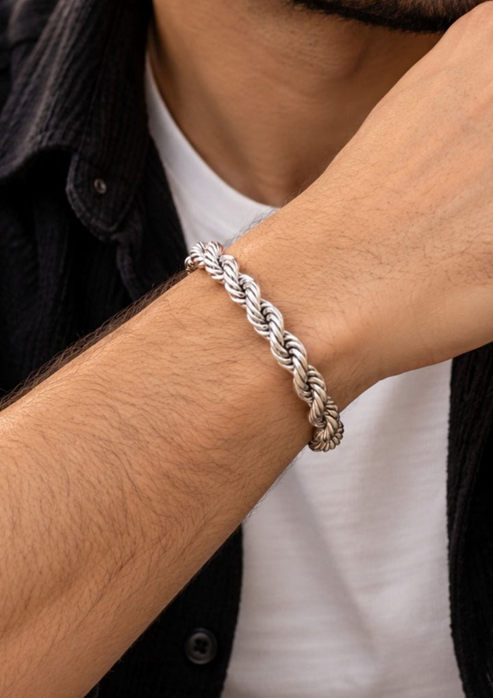 Sliver Plated Elegant Twisted Bracelet for Men