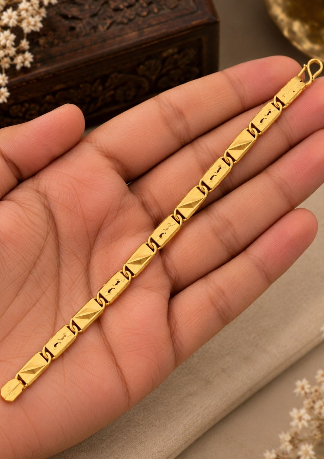 Gold Plated Men’s Bracelet with Geometric Link Design