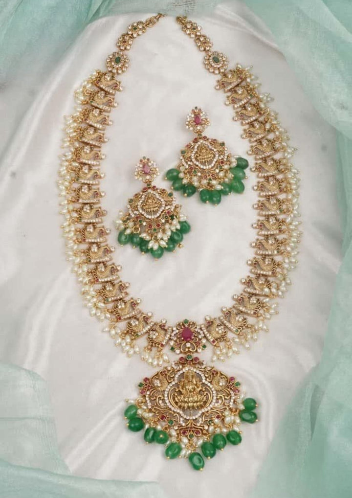 Kundan Temple Matt Necklace with Earrings c1020020