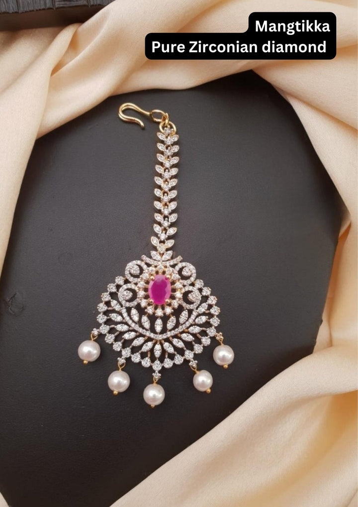 Pure Zirconian Diamond Mangtikka g10599