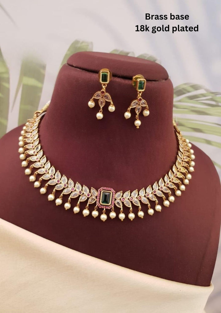 Kundan Necklace with Earrings g10980
