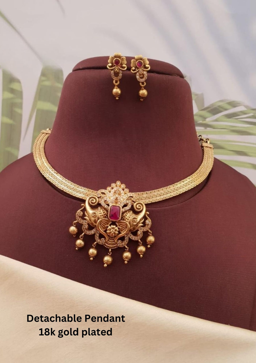 Kundan Detachable Pendant Necklace with Earrings g10999