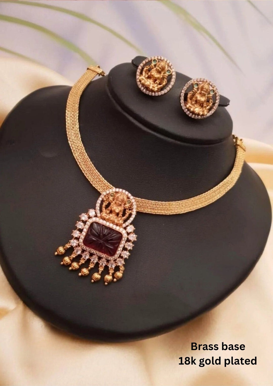 Kundan Brass Base  Necklace With Detachable Pendant and Earrings g101120