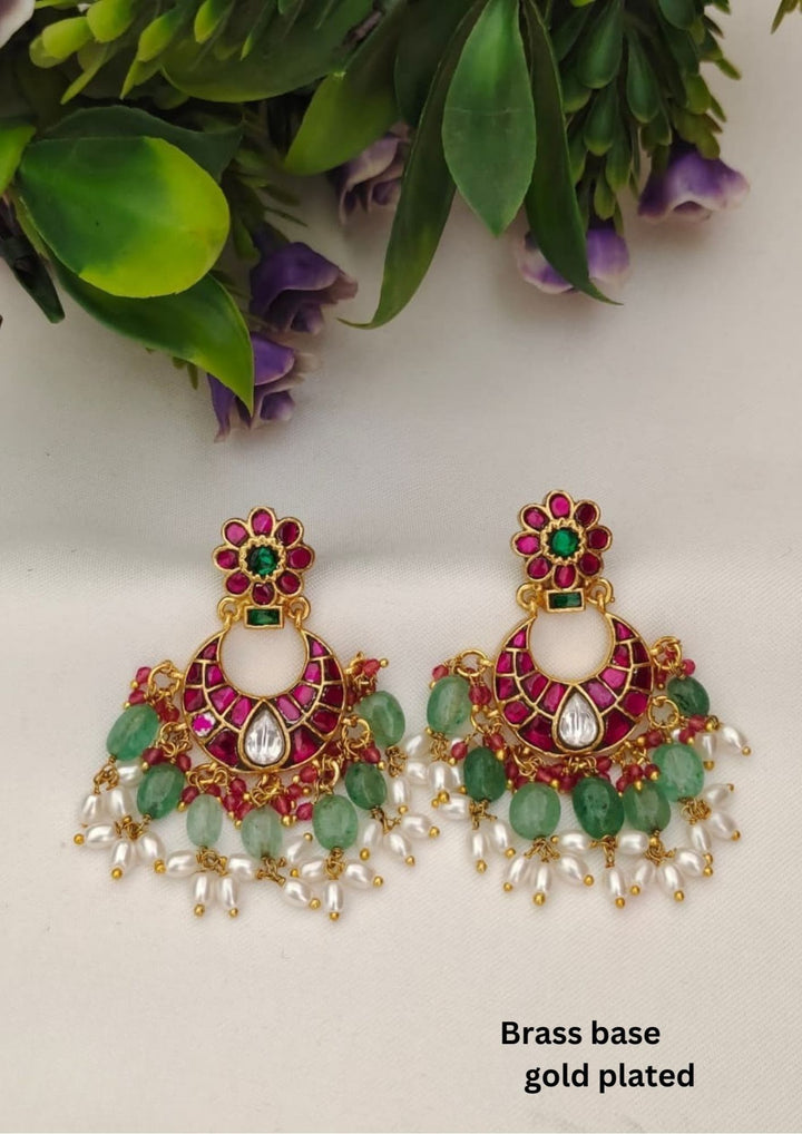 kundan &amp; Beads Gold Plated Earrings s220081