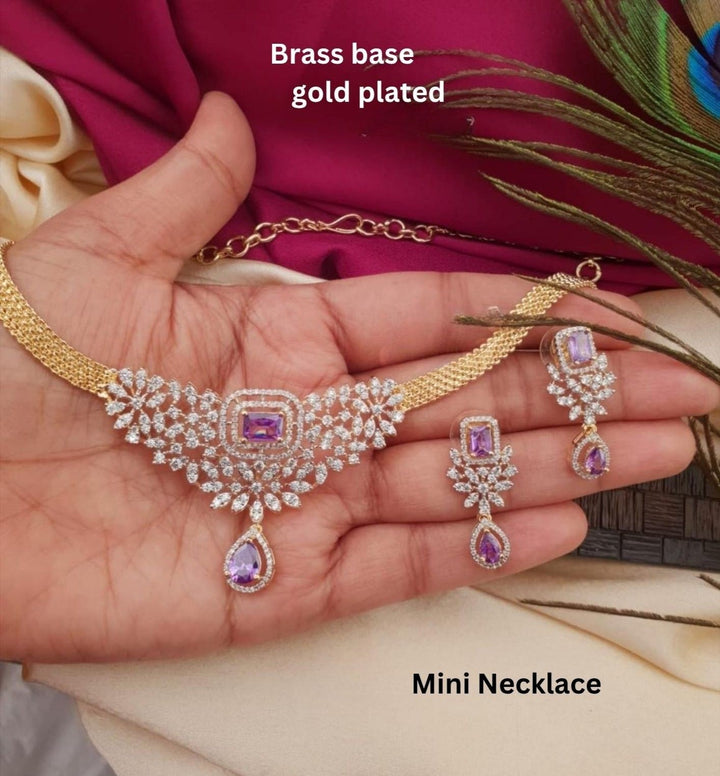 Kundan Gold Plated Mini Necklace with Earrings g101099