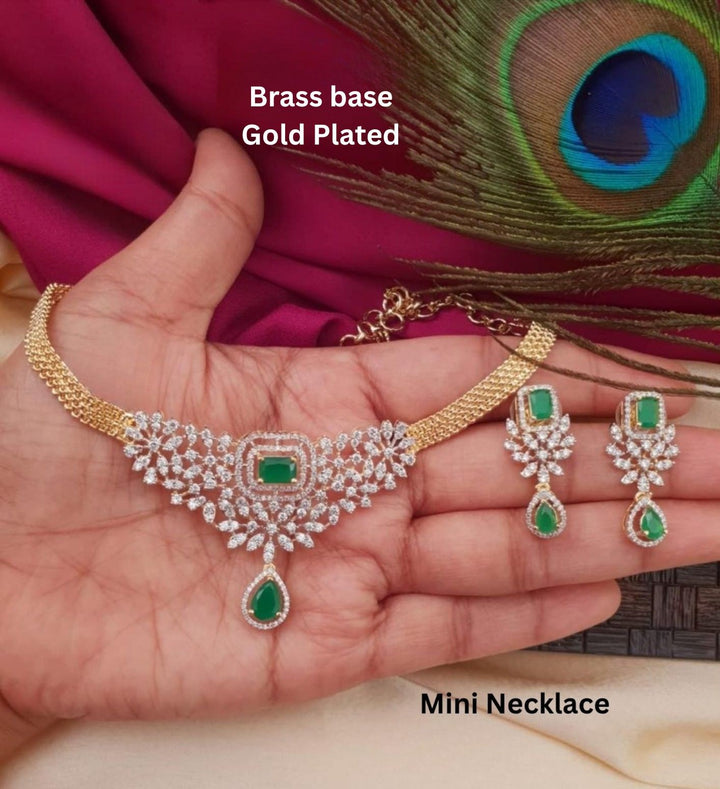 Kundan Gold Plated Mini Necklace with Earrings g101099