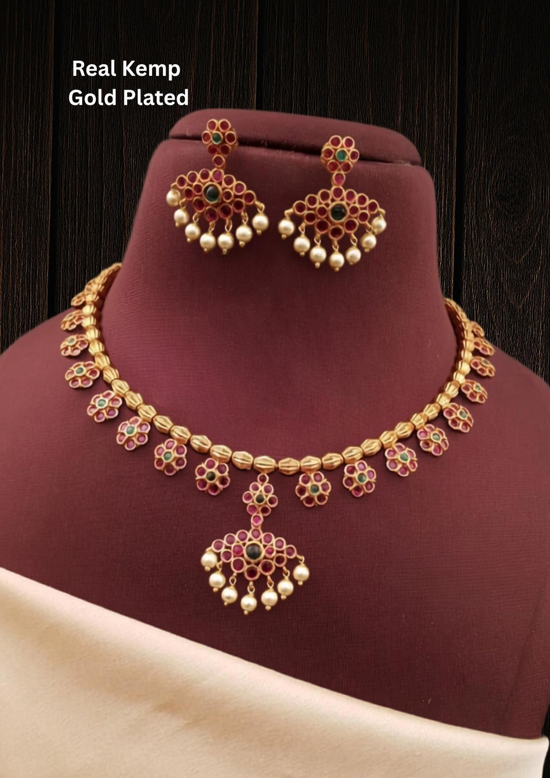 Gold plated Kemp Necklace with earrings