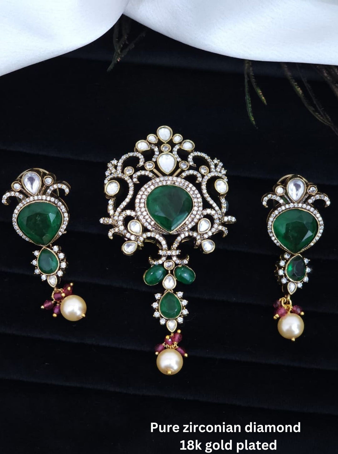 Pure Zirconian Diamond Pendant with Earrings r101599