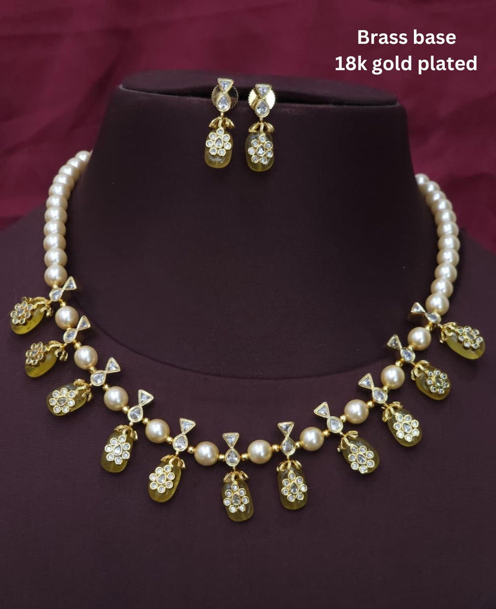 Kundan & Beads Necklace with Earrings r101080
