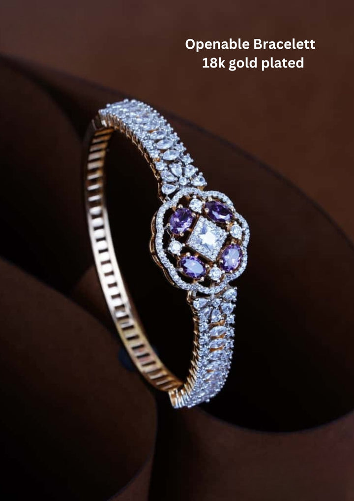 Pure Zirconian Diamond Openable Bracelett c105520