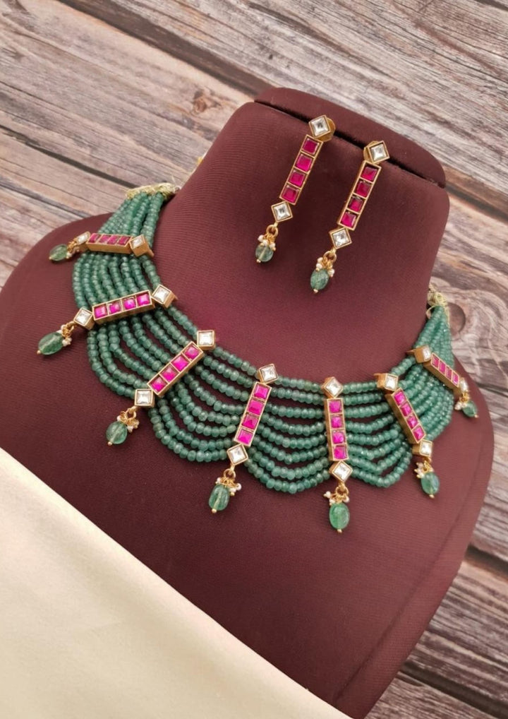 Jadau Kundan Necklace with Earrings g102799