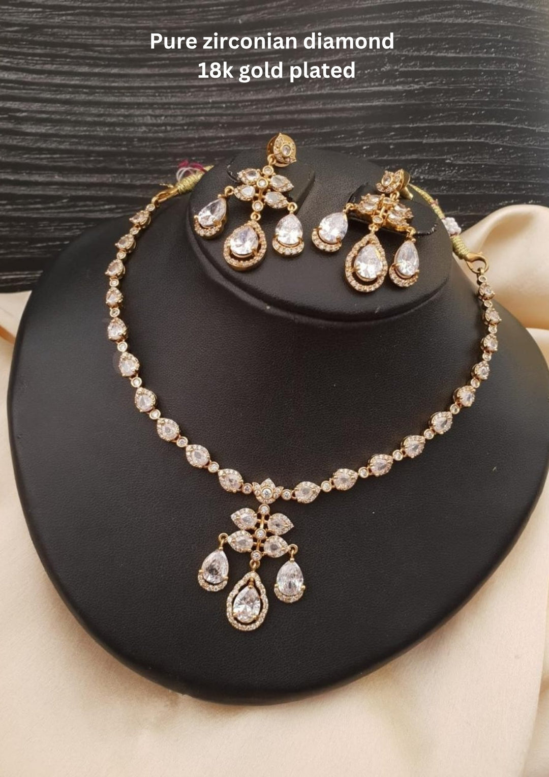 Pure Zirconian Diamond Necklace With Earrings g10999