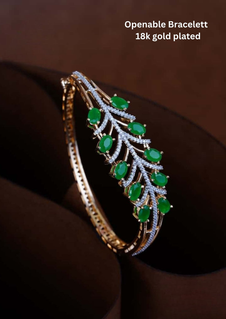 Pure Zirconian Diamond Openable Bracelett c104520