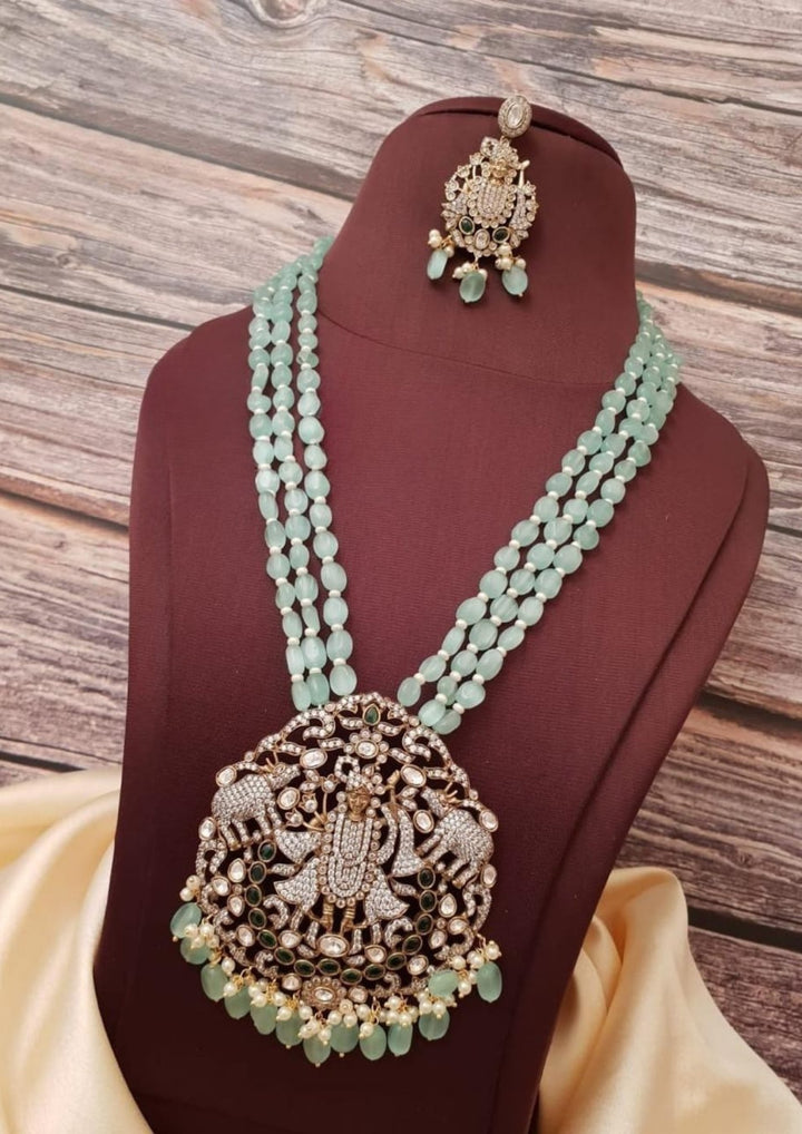 Kundan Temple Necklace with Earrings g104500