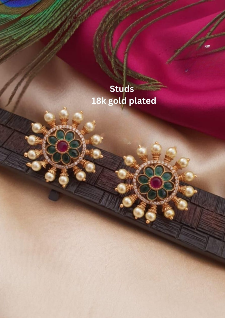 kundan Studs g10499