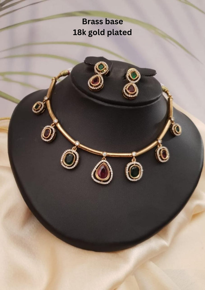 Kundan Stones Necklace With Earrings g10780