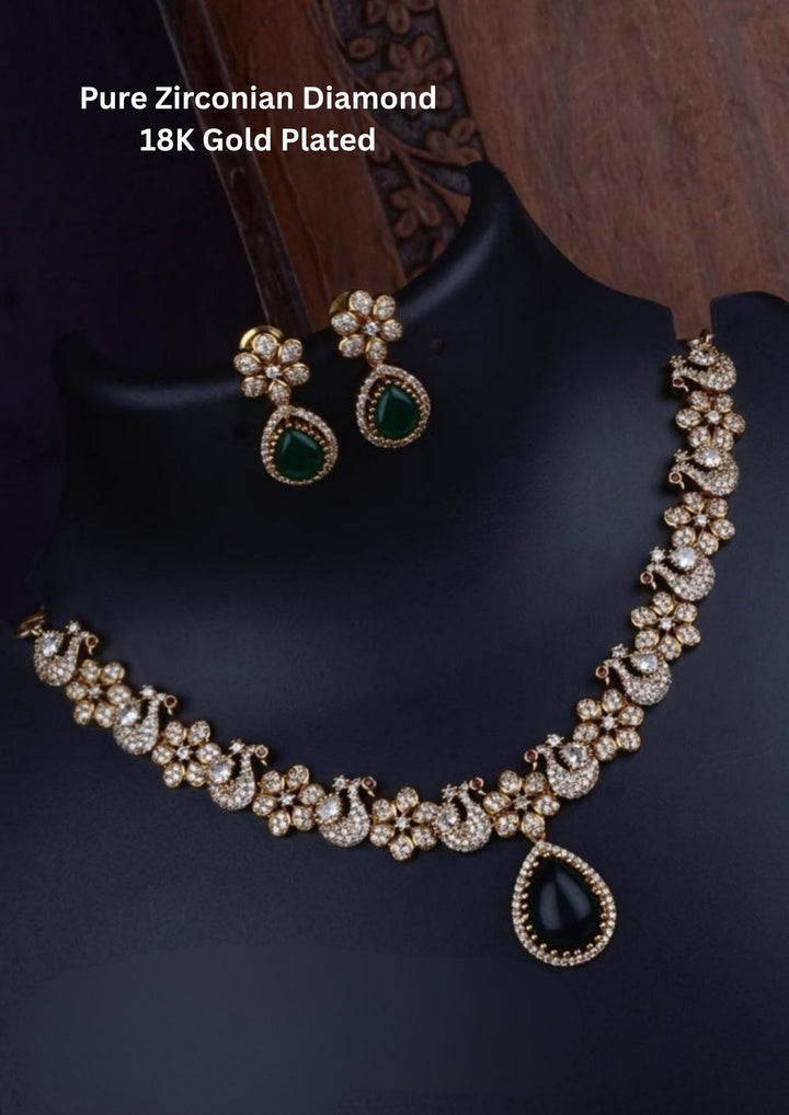 Zircon Diamond Gold Plated Peacock Model Necklace with Earrings