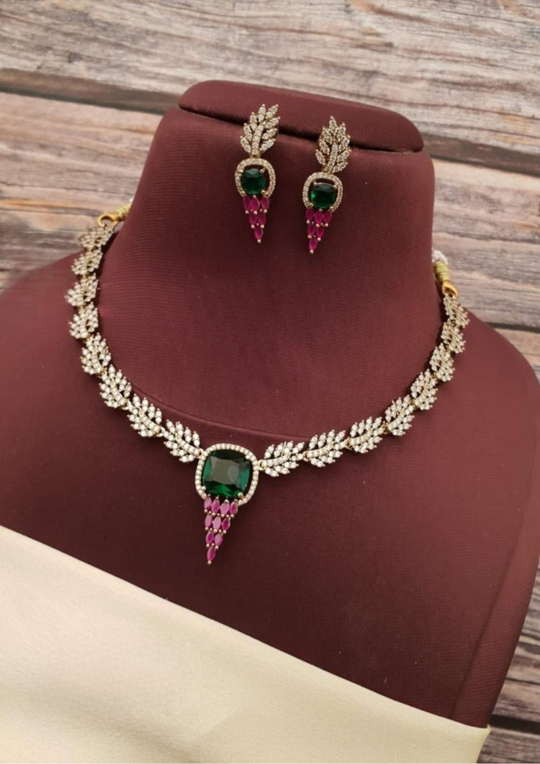 Kundan Stone  Necklace with Earrings g10950