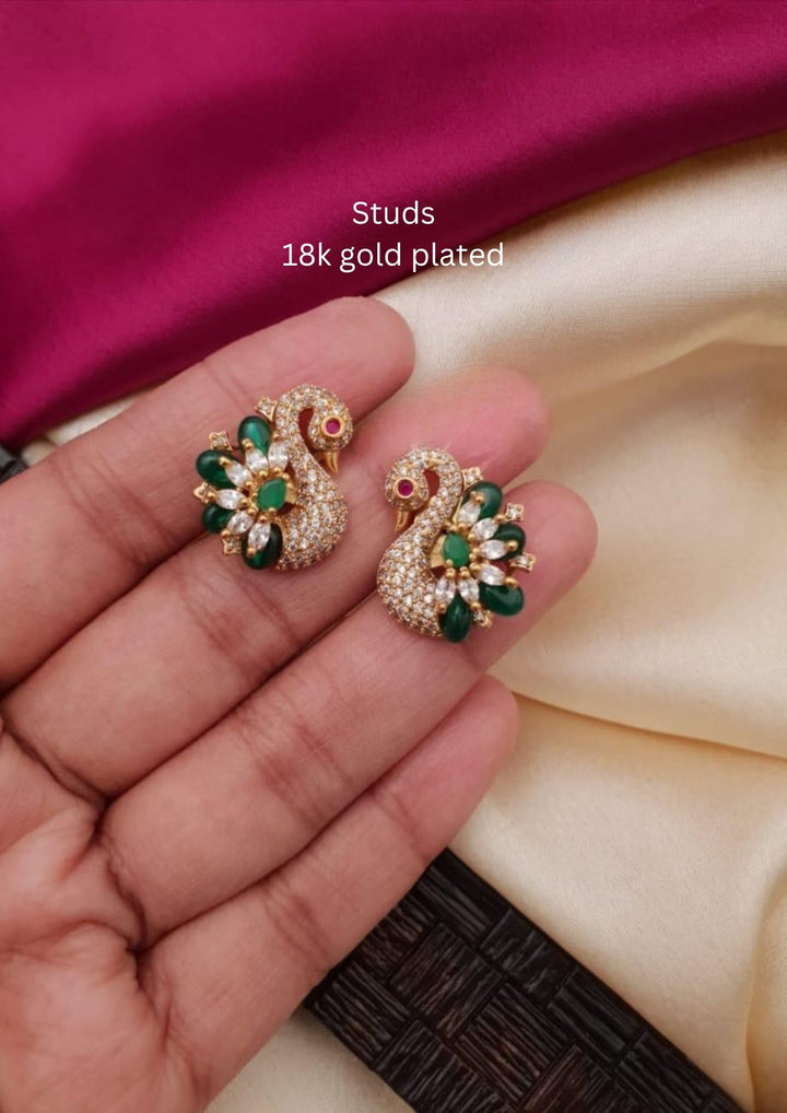 Kundan Studs g10380