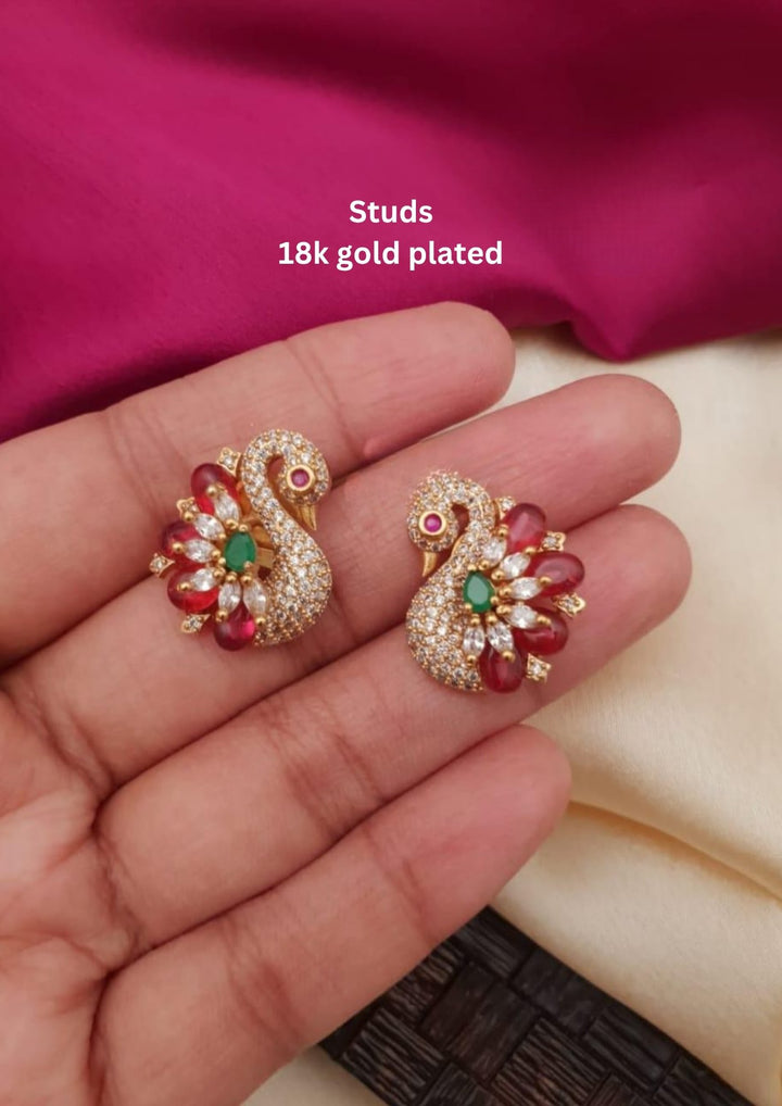 Kundan Studs g10380