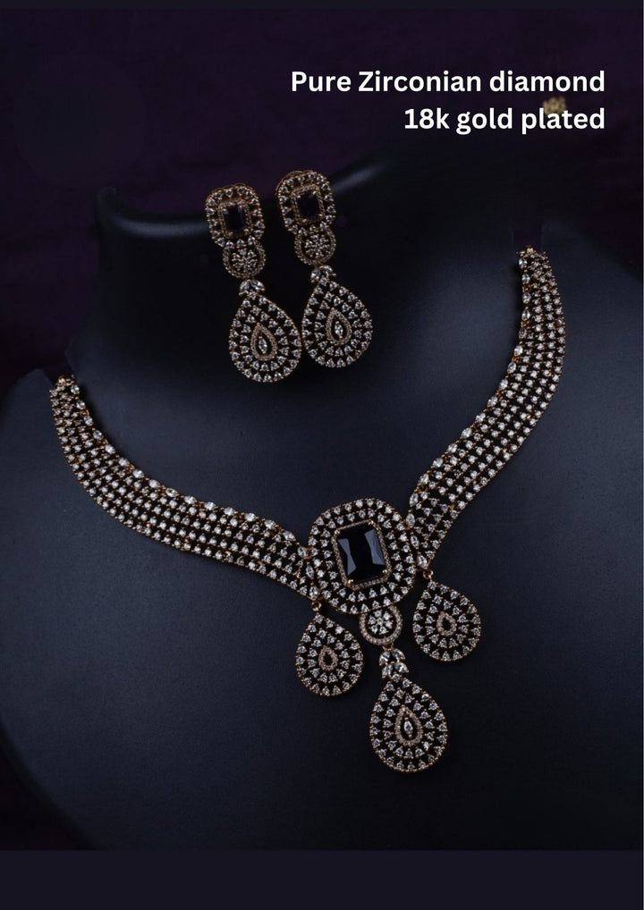 Victorian Necklace With Earrings c1017520