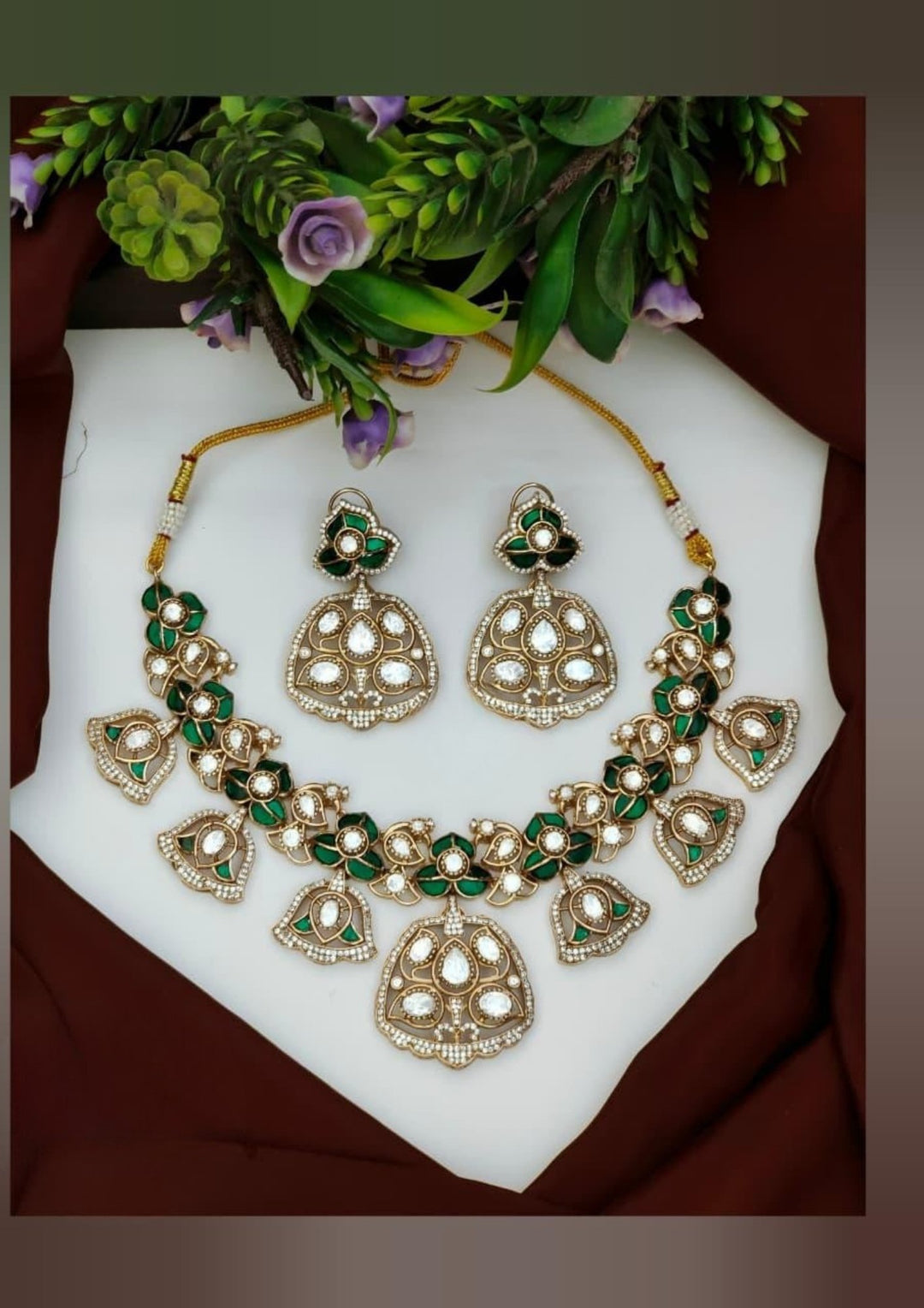 Kundan Stones Necklace with Earrings s700066