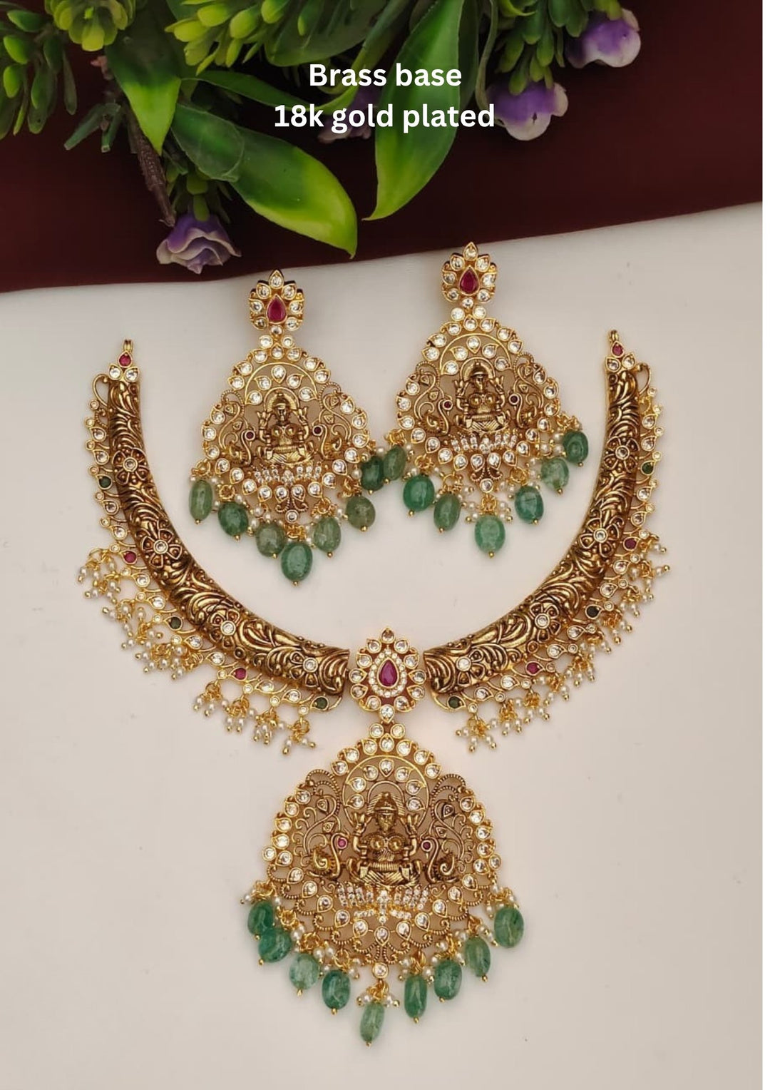 Kundan Temple Necklace with Earrings s250012